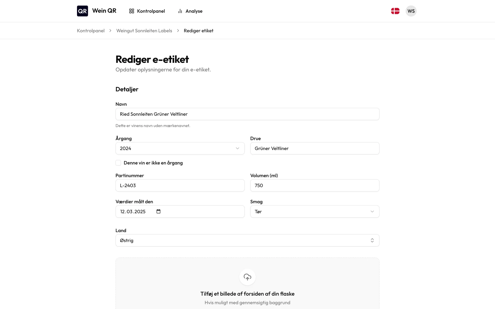 Formular til redigering af en e-etiket med detaljer om vinen