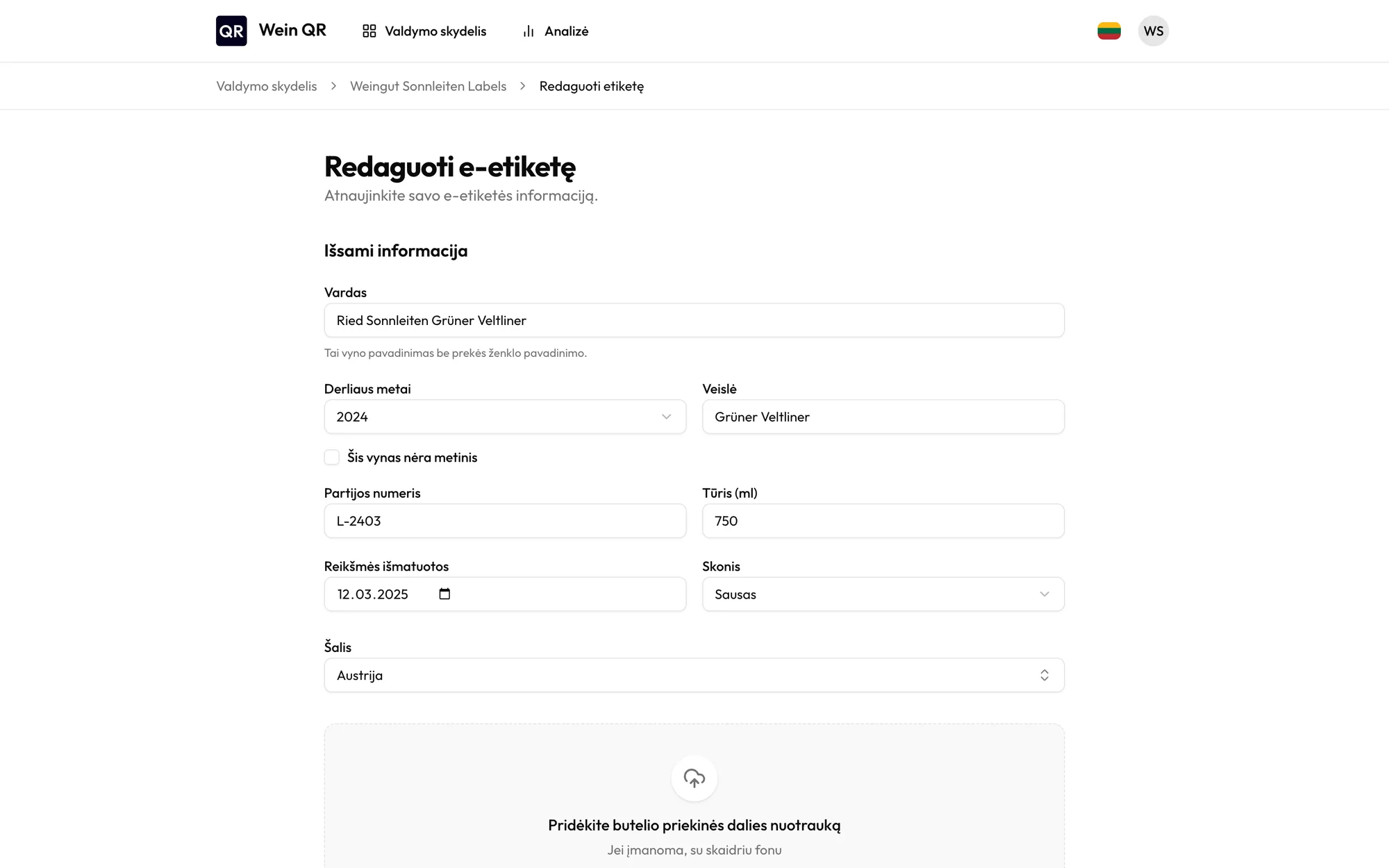 E. etiketės redagavimo forma su vyno duomenimis