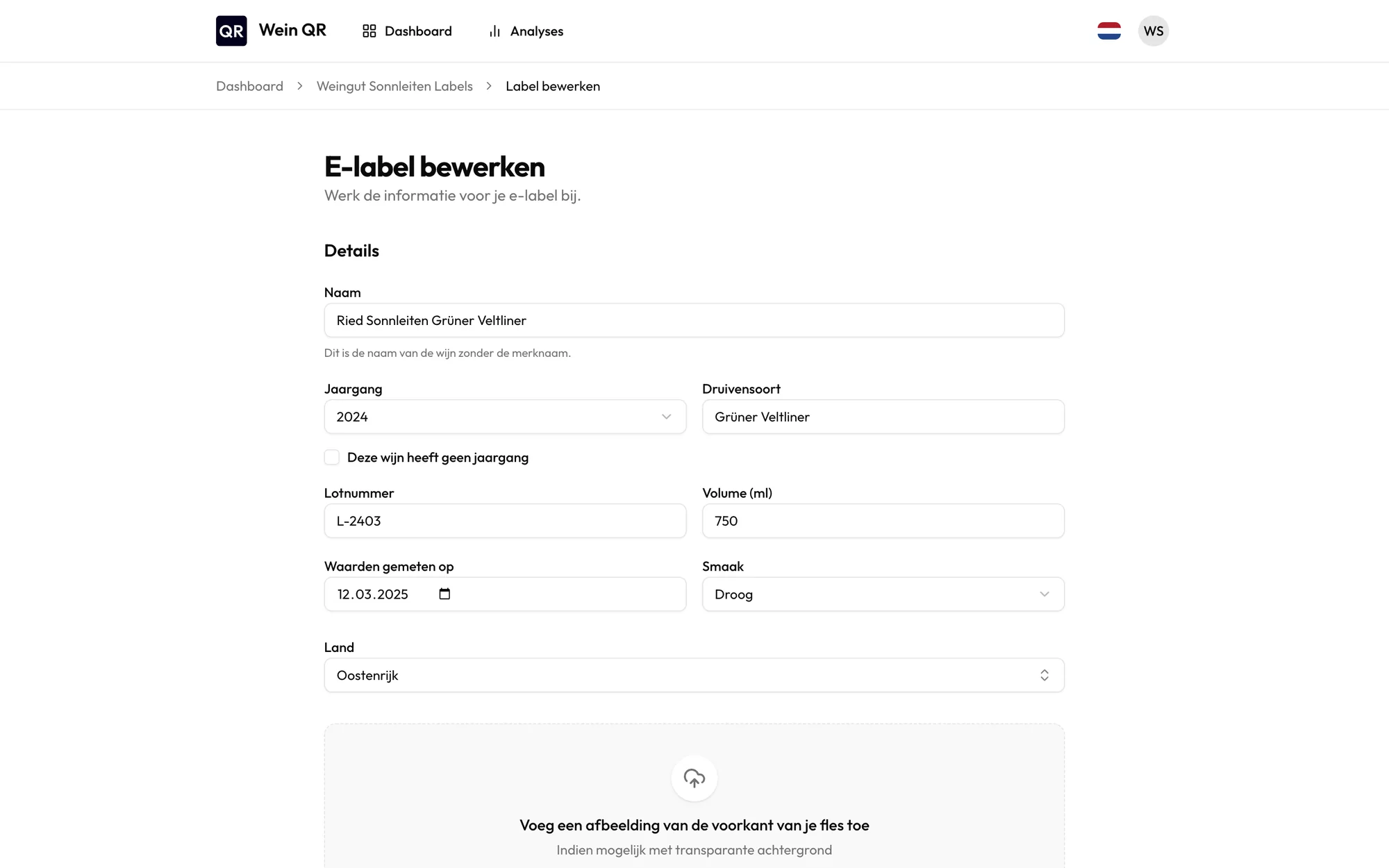 Formulier voor het bewerken van een e-label met details over de wijn